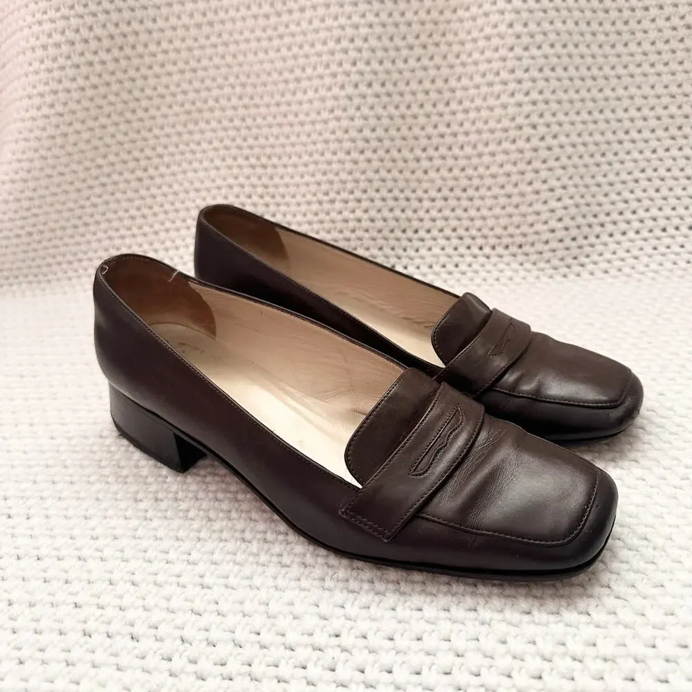 Circa Joan & David size from